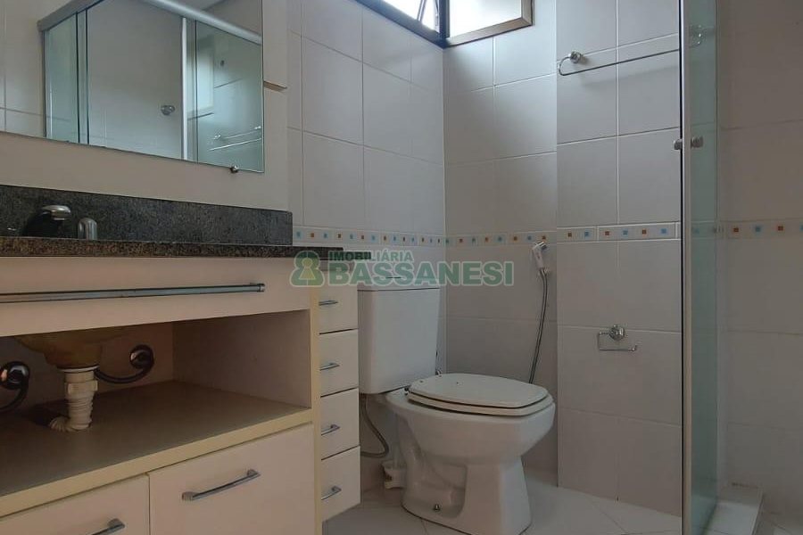 Apartamento com 100m², 3 dormitórios, 2 vagas, no bairro São Pelegrino em Caxias do Sul para Comprar