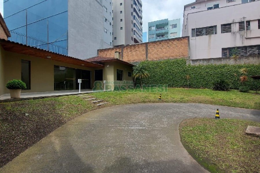 Apartamento com 100m², 3 dormitórios, 2 vagas, no bairro São Pelegrino em Caxias do Sul para Comprar