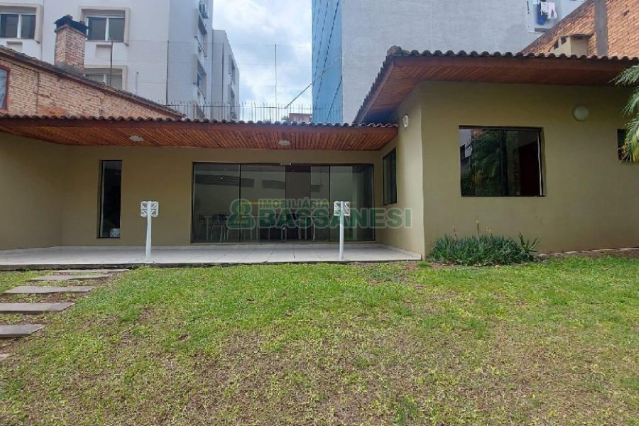 Apartamento com 100m², 3 dormitórios, 2 vagas, no bairro São Pelegrino em Caxias do Sul para Comprar