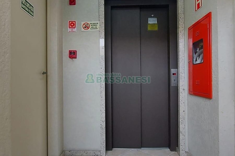 Apartamento com 100m², 3 dormitórios, 2 vagas, no bairro São Pelegrino em Caxias do Sul para Comprar