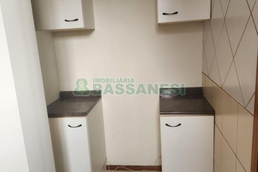 Apartamento com 58m², 1 dormitório, 1 vaga, no bairro Desvio Rizzo em Caxias do Sul para Alugar ou Comprar