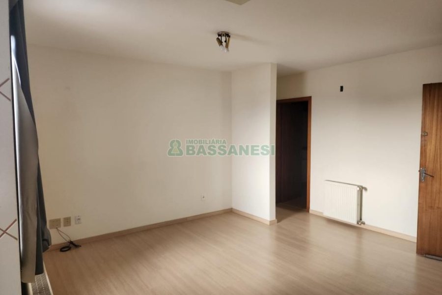 Apartamento com 58m², 1 dormitório, 1 vaga, no bairro Desvio Rizzo em Caxias do Sul para Alugar ou Comprar