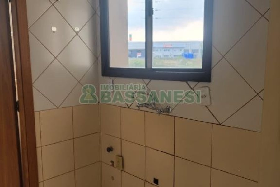 Apartamento com 58m², 1 dormitório, 1 vaga, no bairro Desvio Rizzo em Caxias do Sul para Alugar ou Comprar