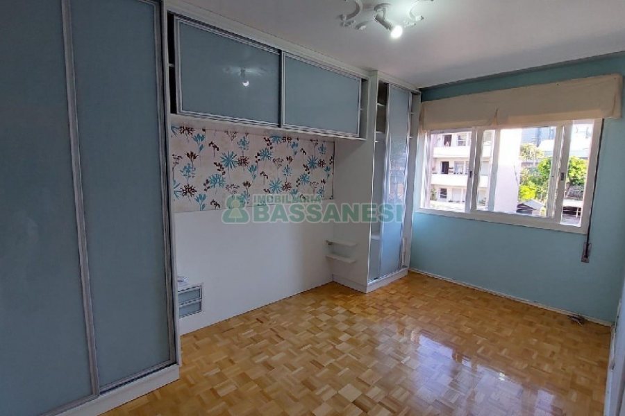 Apartamento com 69m², 2 dormitórios, 1 vaga, no bairro Centro em Caxias do Sul para Alugar