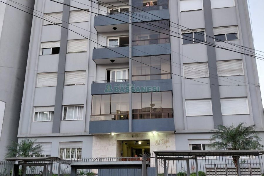 Apartamento com 69m², 2 dormitórios, 1 vaga, no bairro Centro em Caxias do Sul para Alugar
