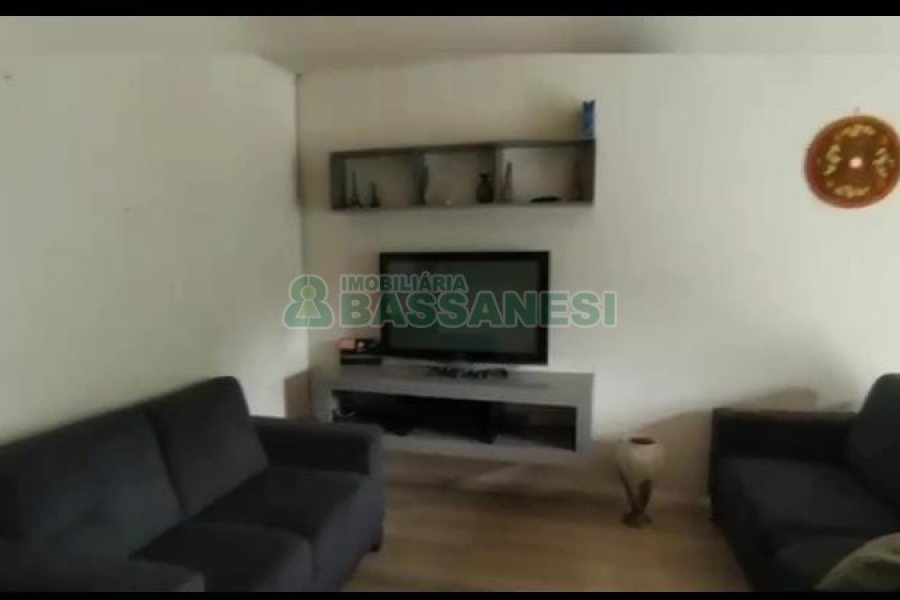 Casa com 180m², 3 dormitórios, 4 vagas, no bairro Bela Vista em Caxias do Sul para Comprar