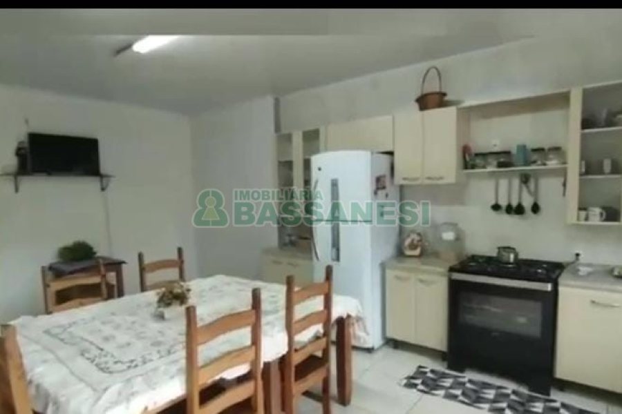 Casa com 180m², 3 dormitórios, 4 vagas, no bairro Bela Vista em Caxias do Sul para Comprar