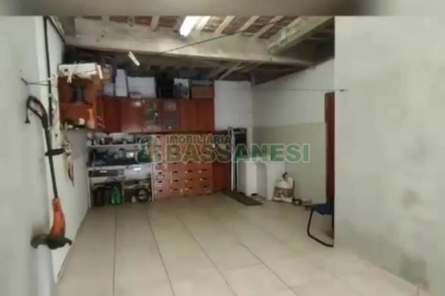 Casa com 180m², 3 dormitórios, 4 vagas, no bairro Bela Vista em Caxias do Sul para Comprar