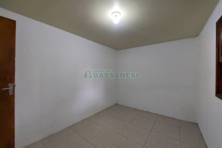 Casa com 152m², 3 dormitórios, 3 vagas, no bairro Kayser em Caxias do Sul para Alugar ou Comprar