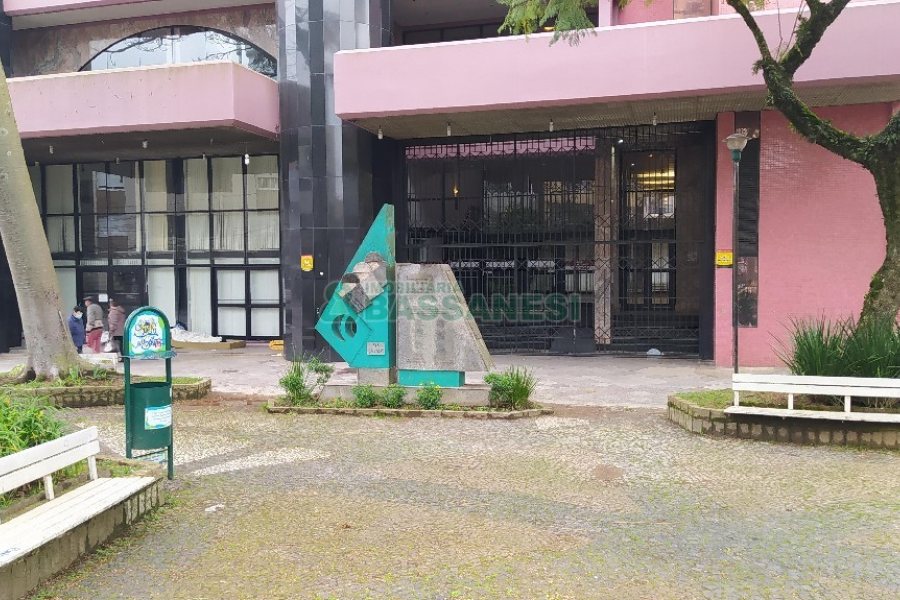 Sala com 399m², no bairro São Pelegrino em Caxias do Sul para Alugar