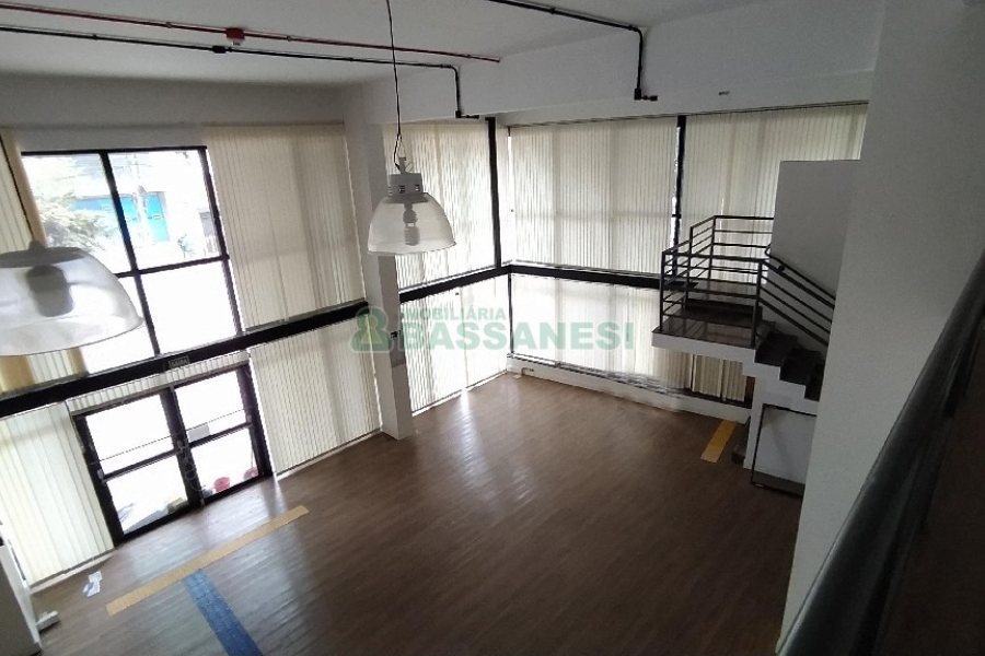 Sala com 399m², no bairro São Pelegrino em Caxias do Sul para Alugar