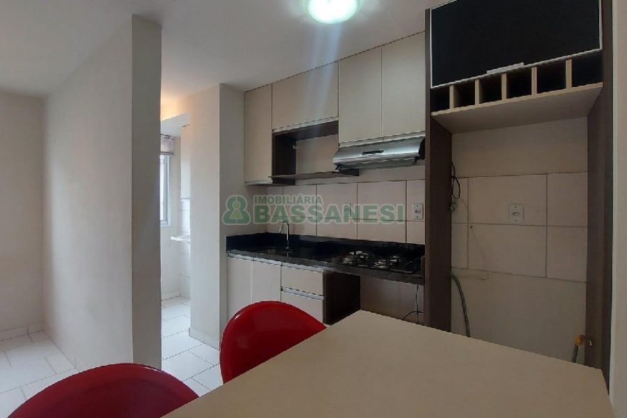 Apartamento com 42m², 2 dormitórios, 1 vaga, no bairro Nossa Senhora do Rosário em Caxias do Sul para Alugar