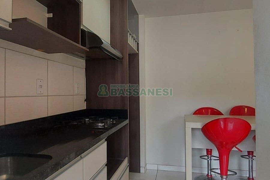 Apartamento com 42m², 2 dormitórios, 1 vaga, no bairro Nossa Senhora do Rosário em Caxias do Sul para Alugar