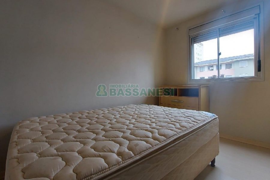 Apartamento com 42m², 2 dormitórios, 1 vaga, no bairro Nossa Senhora do Rosário em Caxias do Sul para Alugar