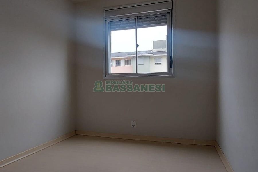 Apartamento com 42m², 2 dormitórios, 1 vaga, no bairro Nossa Senhora do Rosário em Caxias do Sul para Alugar