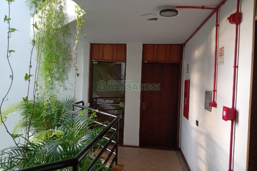 Sala com 103m², 1 vaga, no bairro Centro em Caxias do Sul para Comprar