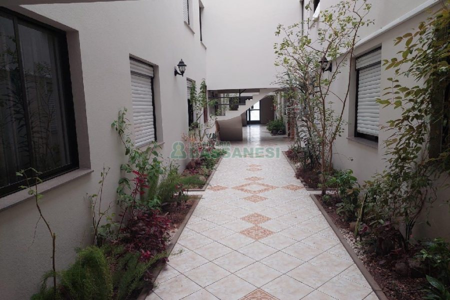 Apto Mobiliado com 70m², 2 dormitórios, 1 vaga, no bairro Petrópolis em Caxias do Sul para Alugar