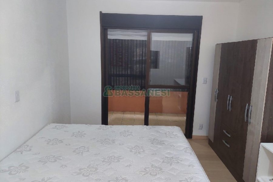 Apto Mobiliado com 70m², 2 dormitórios, 1 vaga, no bairro Petrópolis em Caxias do Sul para Alugar