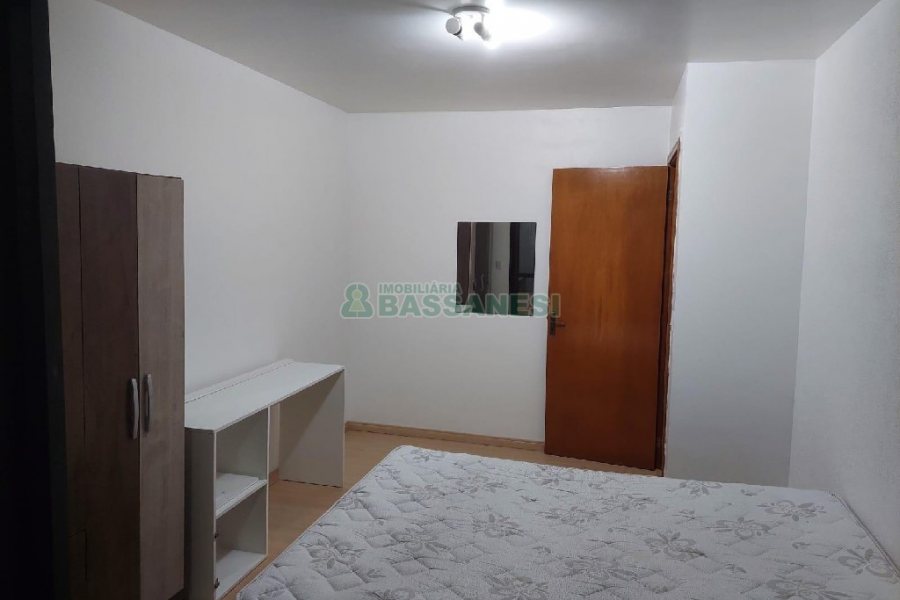 Apto Mobiliado com 70m², 2 dormitórios, 1 vaga, no bairro Petrópolis em Caxias do Sul para Alugar