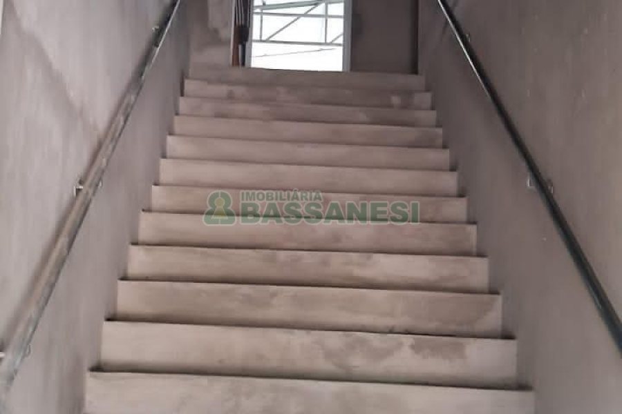 Sobreloja com 420m², no bairro Salgado Filho em Caxias do Sul para Alugar