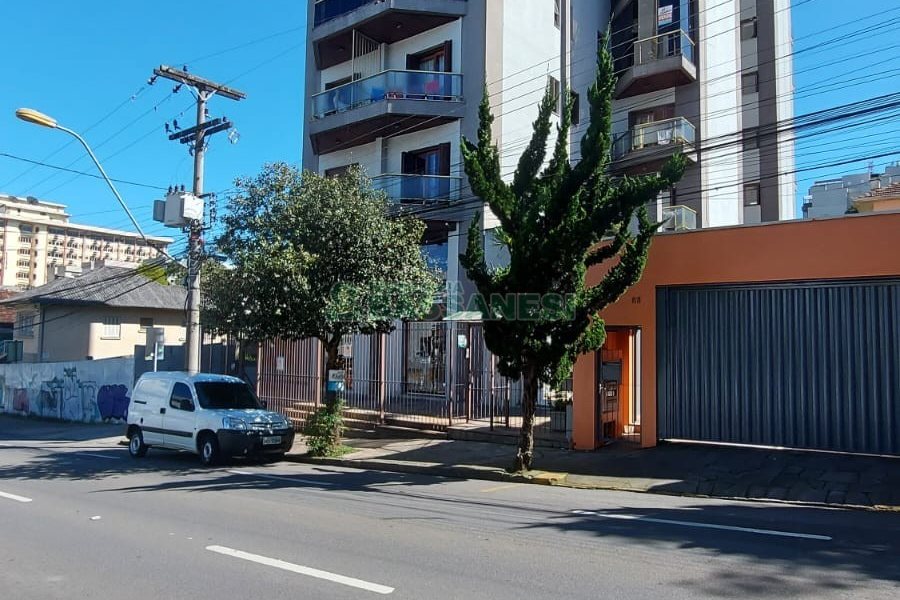 Apartamento com 160m², 3 dormitórios, 2 vagas, no bairro Centro em Caxias do Sul para Comprar