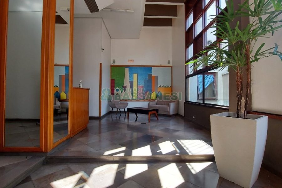 Apartamento com 160m², 3 dormitórios, 2 vagas, no bairro Centro em Caxias do Sul para Comprar