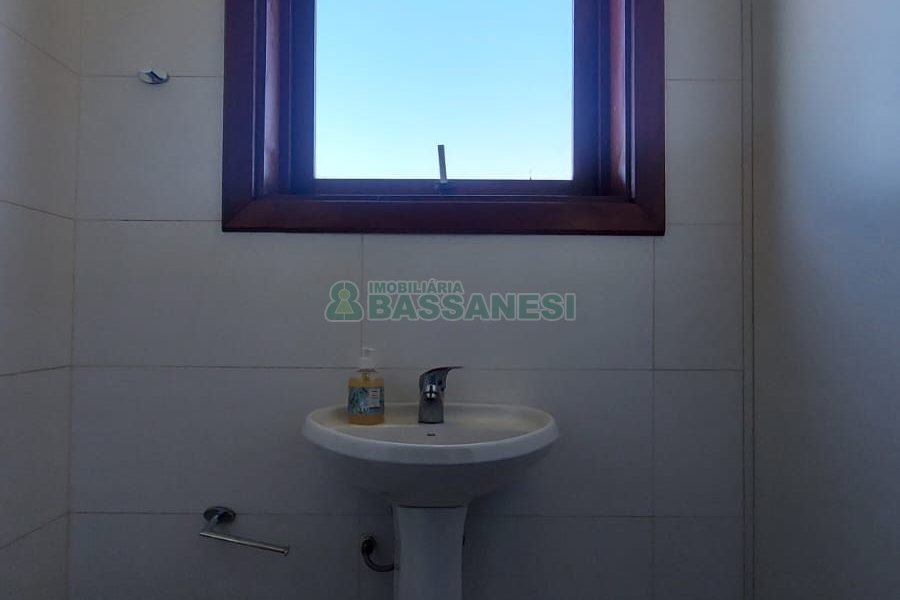 Apartamento com 160m², 3 dormitórios, 2 vagas, no bairro Centro em Caxias do Sul para Comprar