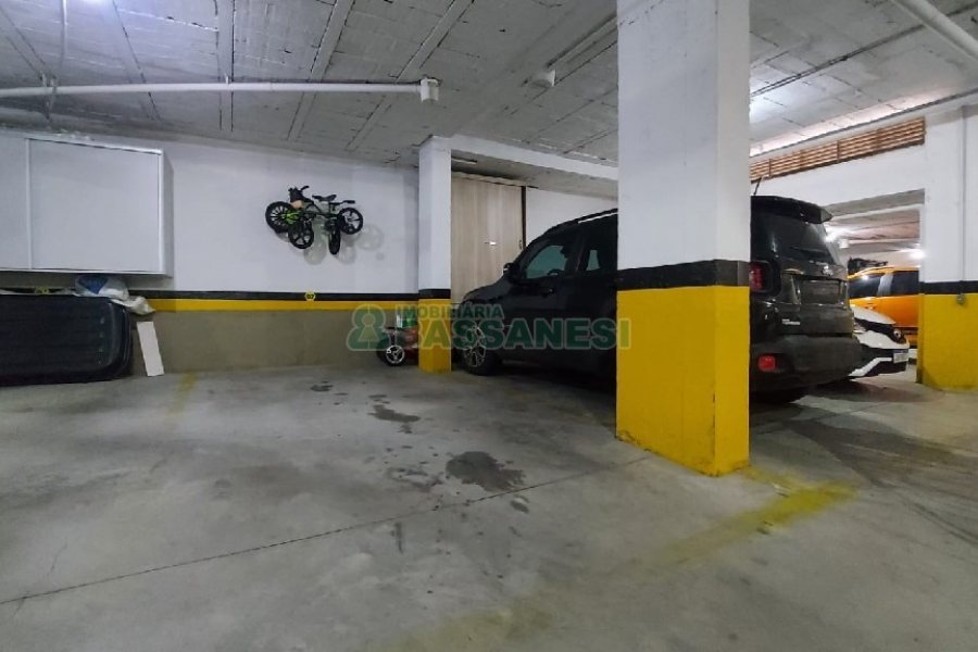 Apartamento com 160m², 3 dormitórios, 2 vagas, no bairro Centro em Caxias do Sul para Comprar