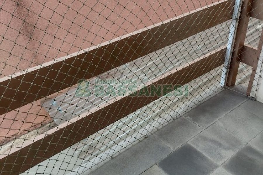 Casa com 136m², 3 dormitórios, 2 vagas, no bairro Cinqüentenário em Caxias do Sul para Comprar