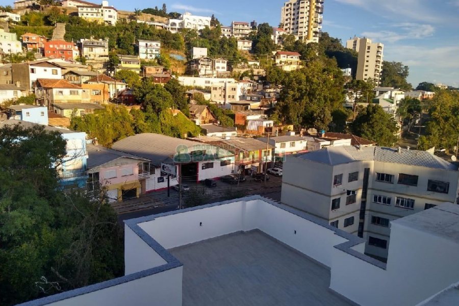 Apto Mobiliado com 296m², 3 dormitórios, 3 vagas, no bairro São Leopoldo em Caxias do Sul para Alugar ou Comprar