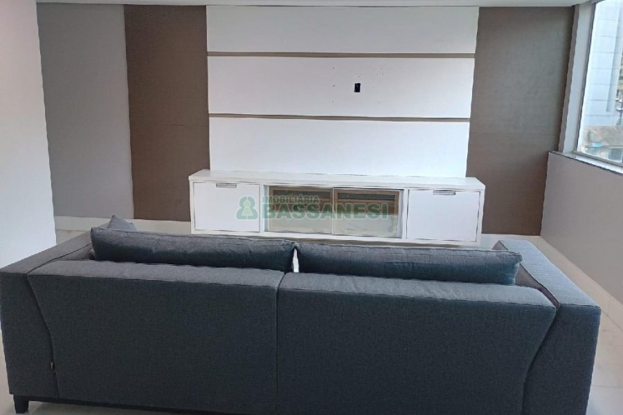 Apto Mobiliado com 296m², 3 dormitórios, 3 vagas, no bairro São Leopoldo em Caxias do Sul para Alugar ou Comprar