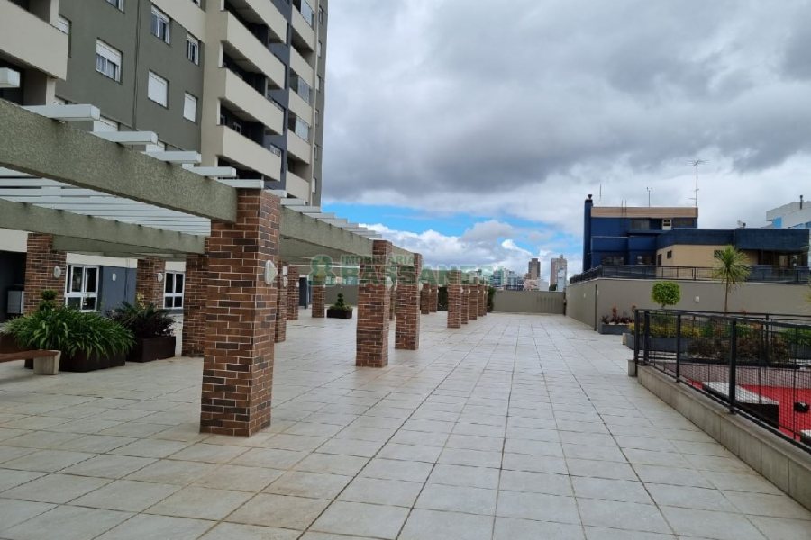 Apartamento com 85m², 3 dormitórios, 2 vagas, no bairro Centro em Caxias do Sul para Comprar