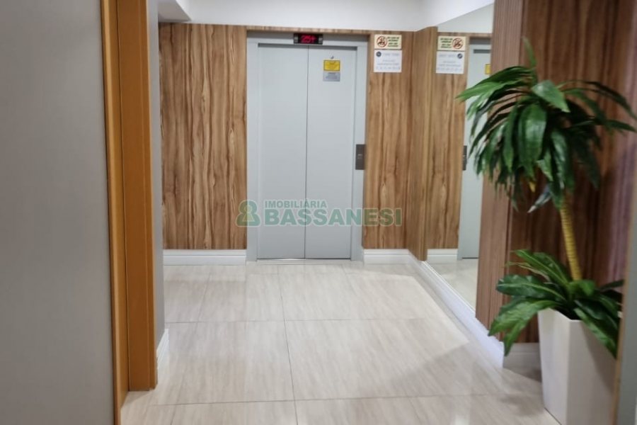 Apartamento com 85m², 3 dormitórios, 2 vagas, no bairro Centro em Caxias do Sul para Comprar