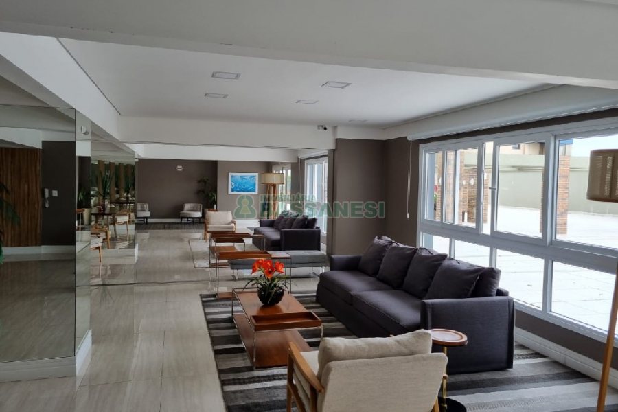 Apartamento com 85m², 3 dormitórios, 2 vagas, no bairro Centro em Caxias do Sul para Comprar