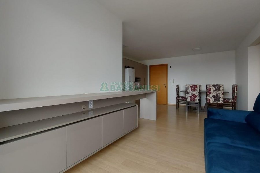 Apartamento com 85m², 3 dormitórios, 2 vagas, no bairro Centro em Caxias do Sul para Comprar