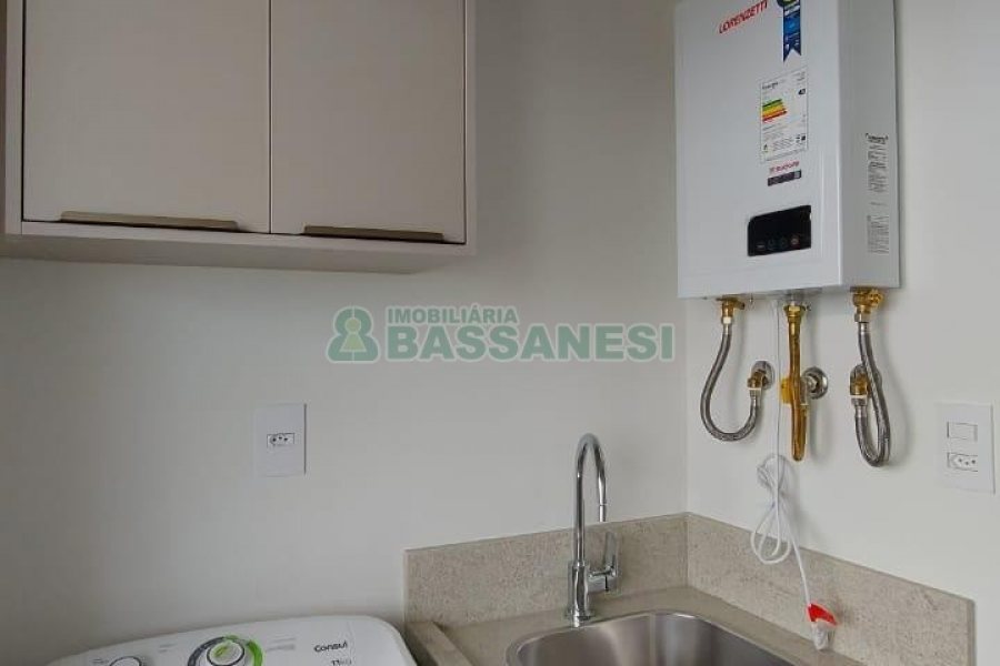 Apartamento com 85m², 3 dormitórios, 2 vagas, no bairro Centro em Caxias do Sul para Comprar