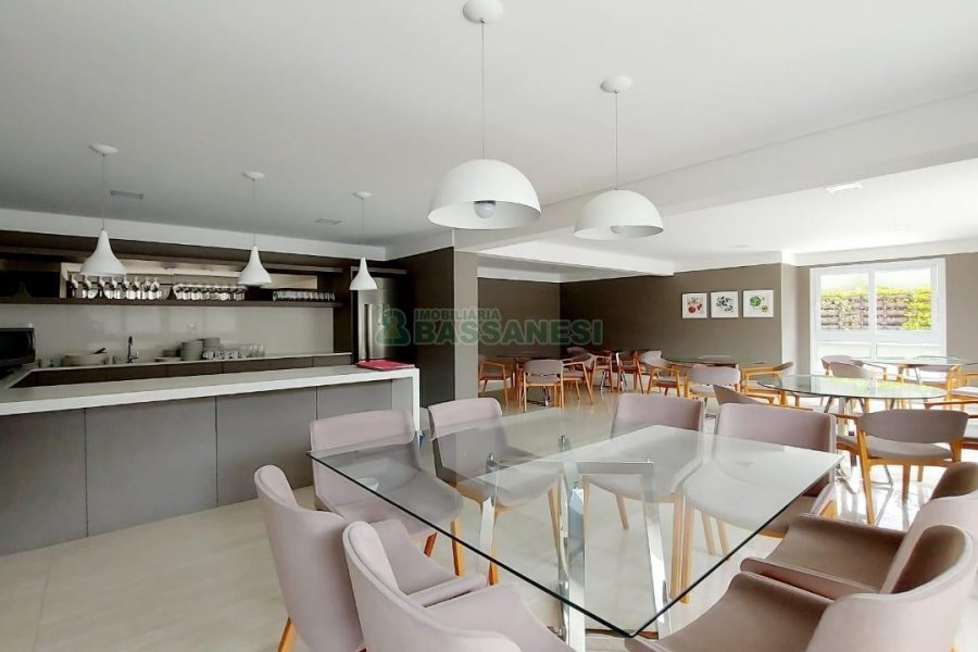 Apartamento com 85m², 3 dormitórios, 2 vagas, no bairro Centro em Caxias do Sul para Comprar