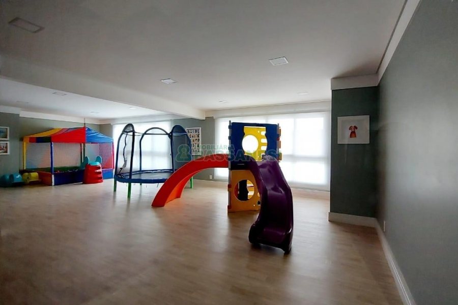 Apartamento com 85m², 3 dormitórios, 2 vagas, no bairro Centro em Caxias do Sul para Comprar