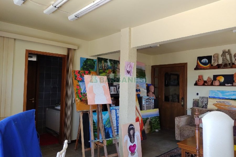 Apto/Cobertura com 424m², 4 dormitórios, 5 vagas, no bairro São Pelegrino em Caxias do Sul para Comprar