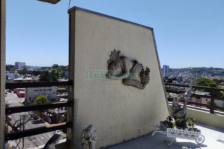 Apto/Cobertura com 424m², 4 dormitórios, 5 vagas, no bairro São Pelegrino em Caxias do Sul para Comprar