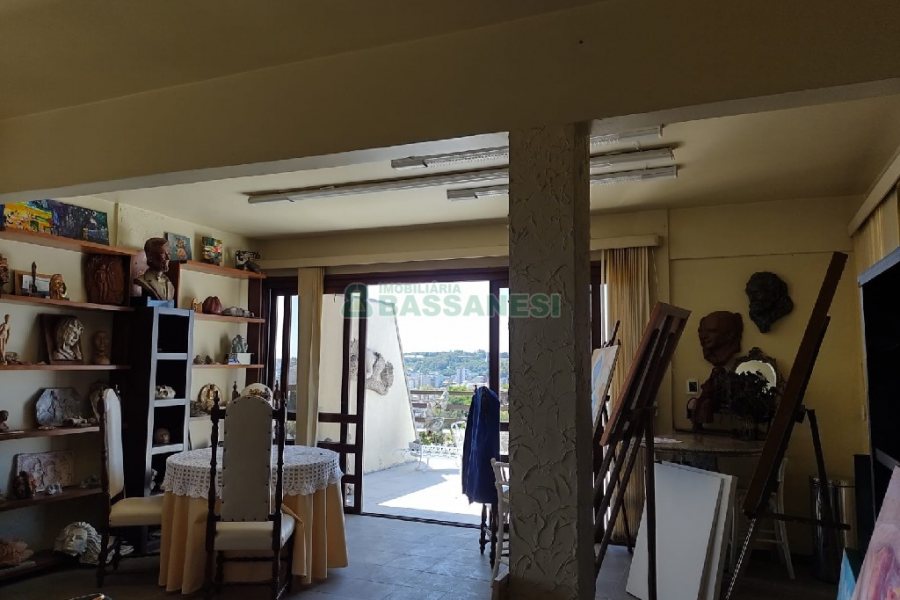 Apto/Cobertura com 424m², 4 dormitórios, 5 vagas, no bairro São Pelegrino em Caxias do Sul para Comprar