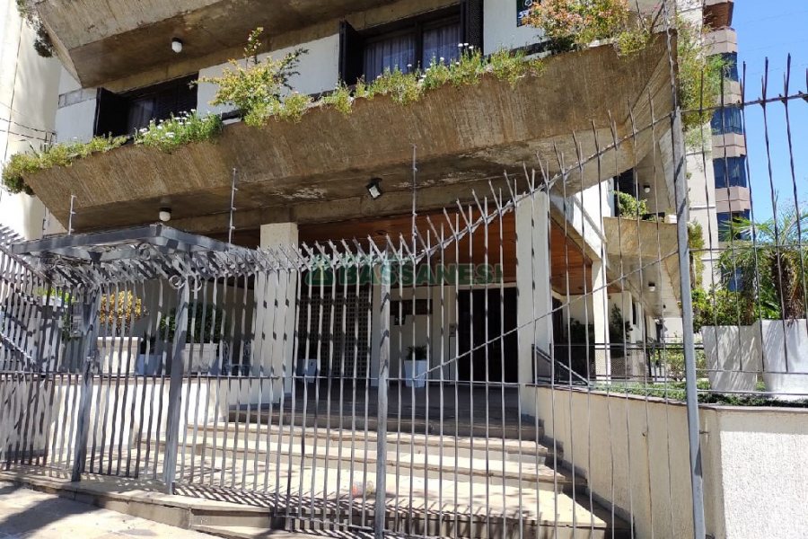 Apto/Cobertura com 424m², 4 dormitórios, 5 vagas, no bairro São Pelegrino em Caxias do Sul para Comprar