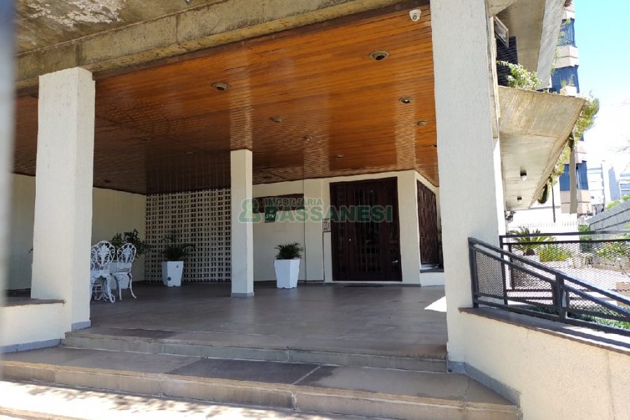 Apto/Cobertura com 424m², 4 dormitórios, 5 vagas, no bairro São Pelegrino em Caxias do Sul para Comprar