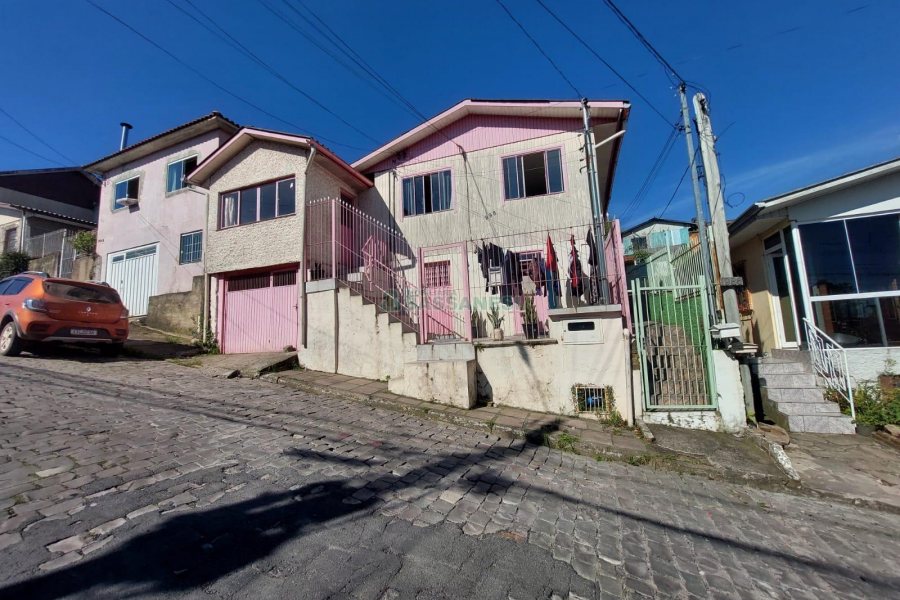 Casa com 206m², 4 dormitórios, no bairro Cristo Redentor em Caxias do Sul para Alugar ou Comprar