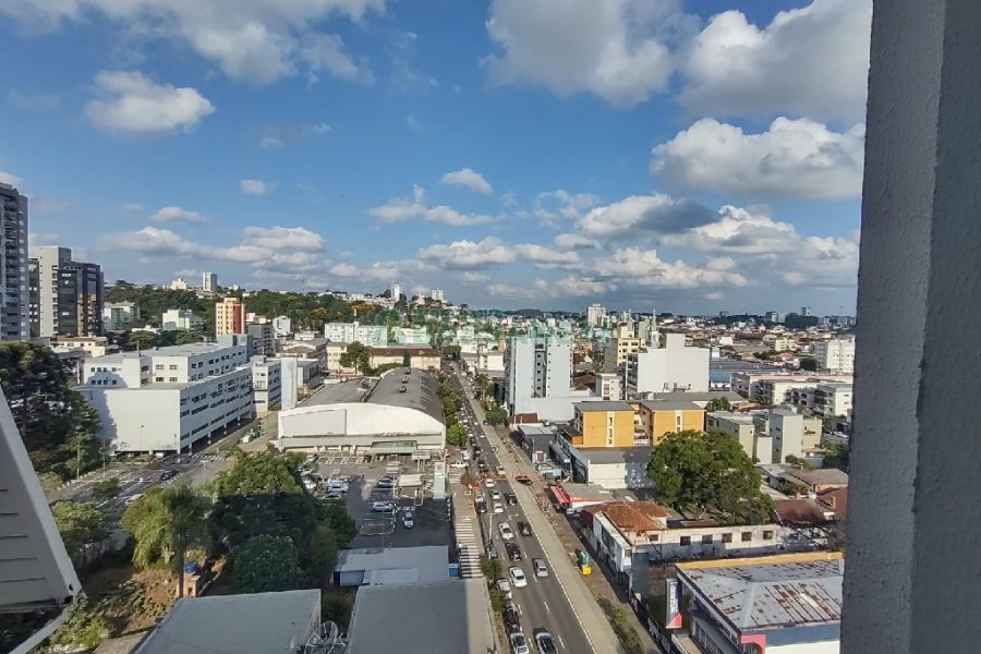 Apartamento com 156m², 3 dormitórios, 1 vaga, no bairro Lourdes em Caxias do Sul para Comprar