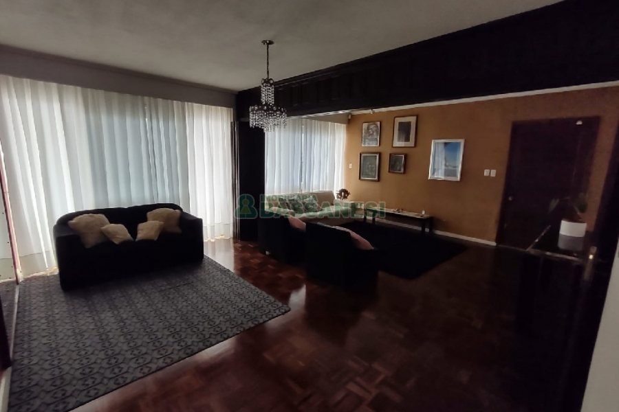 Apartamento com 156m², 3 dormitórios, 1 vaga, no bairro Lourdes em Caxias do Sul para Comprar
