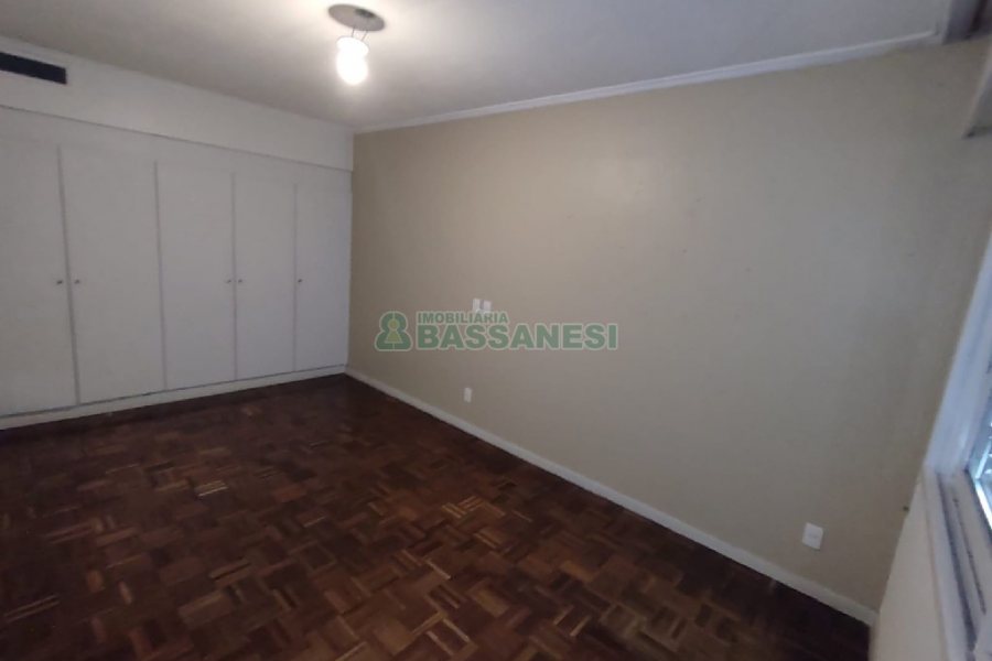 Apartamento com 156m², 3 dormitórios, 1 vaga, no bairro Lourdes em Caxias do Sul para Comprar