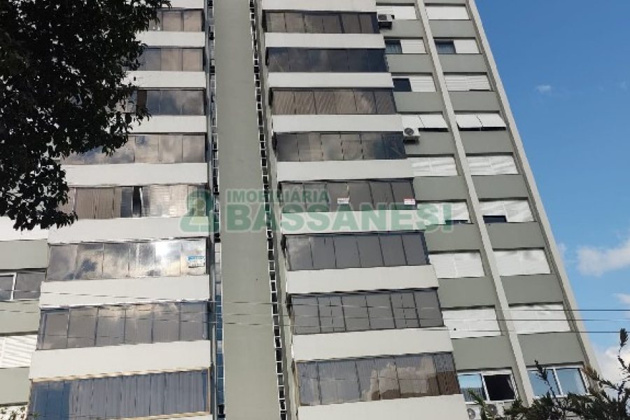 Apartamento com 156m², 3 dormitórios, 1 vaga, no bairro Lourdes em Caxias do Sul para Comprar