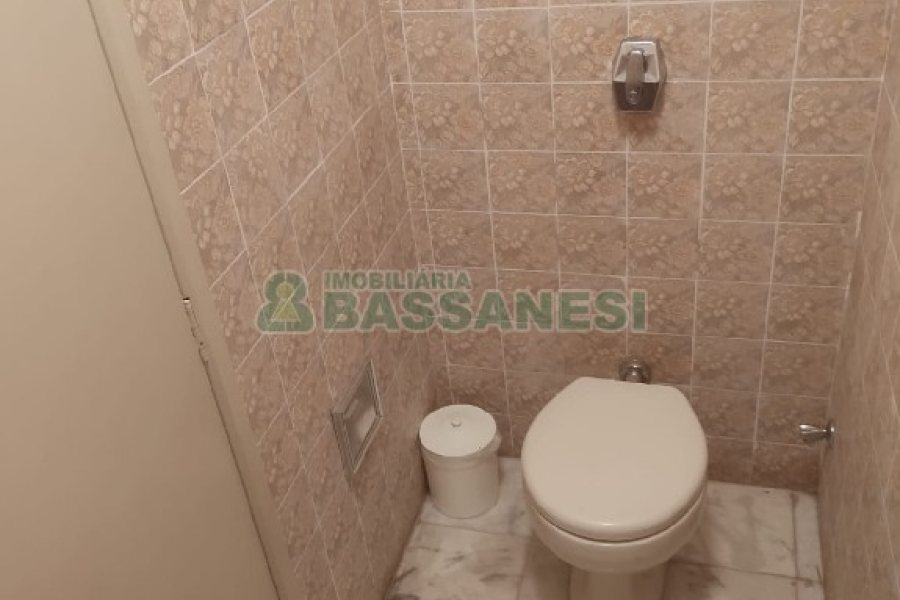 Apartamento com 156m², 3 dormitórios, 1 vaga, no bairro Lourdes em Caxias do Sul para Comprar