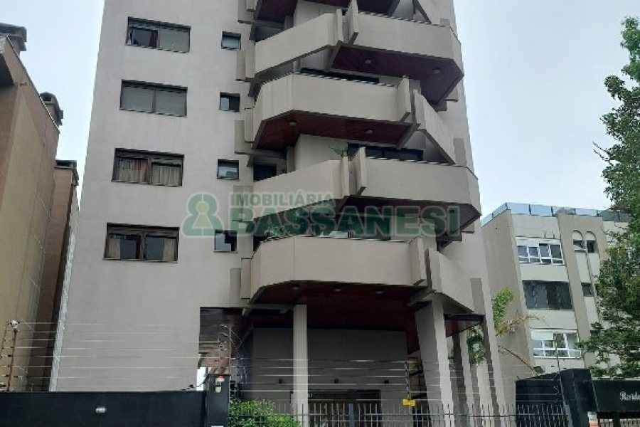 Apto/Cobertura com 317m², 4 dormitórios, 6 vagas, no bairro Madureira em Caxias do Sul para Comprar
